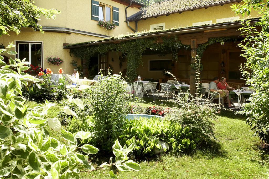 Goldener Ochs Bed & Breakfast โกลลิง อันแดร์ ซัลซาค ภายนอก รูปภาพ