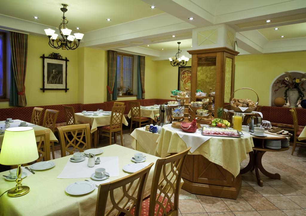 Goldener Ochs Bed & Breakfast โกลลิง อันแดร์ ซัลซาค ภายนอก รูปภาพ
